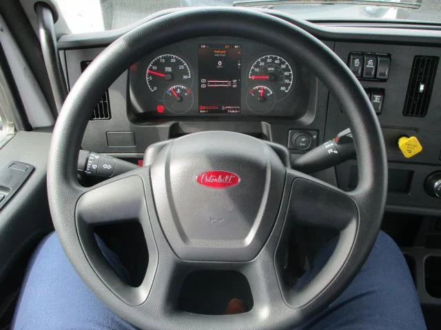 2025 Peterbilt 536 - image 14