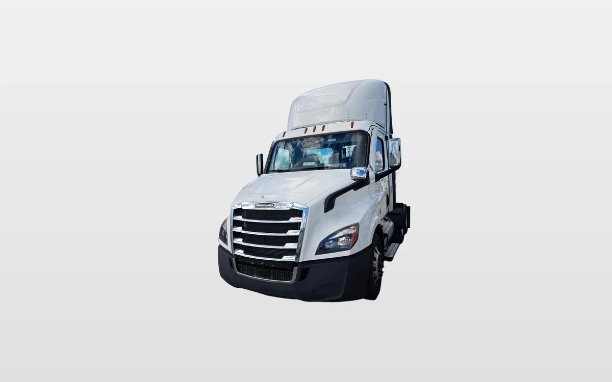 2021 Freightliner Cascadia - image 1