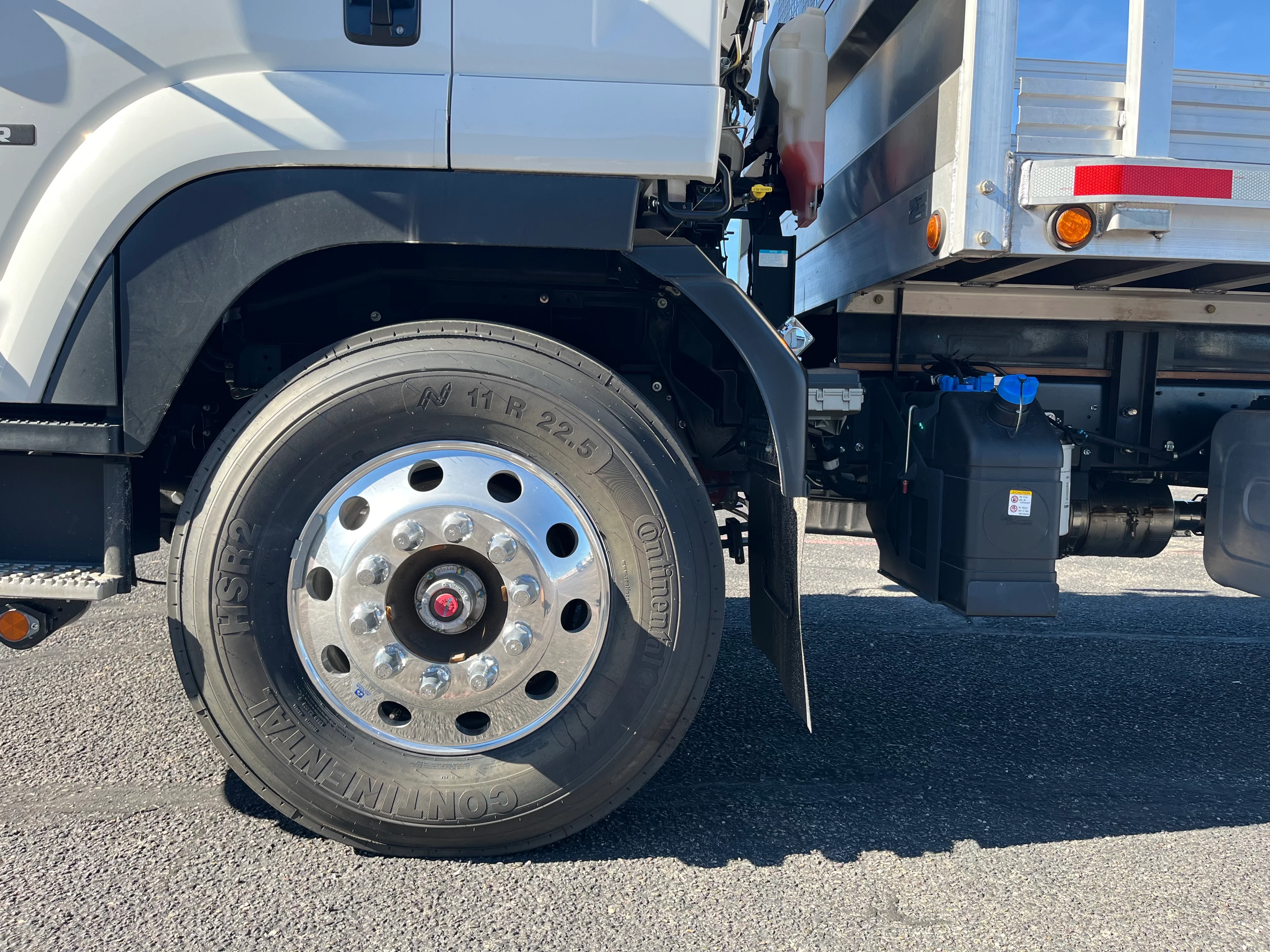 2025 Isuzu FTR in Amarillo, TX — photo 4