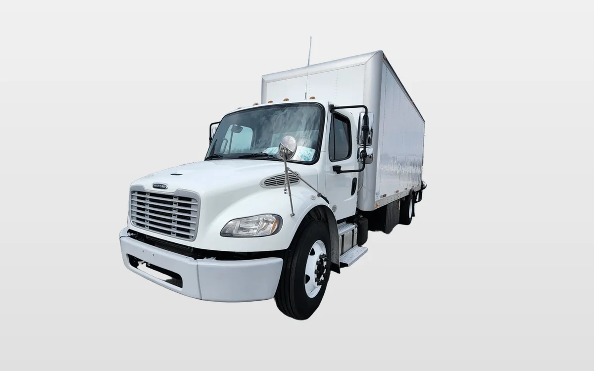 2018 Freightliner M2 106 - image 1