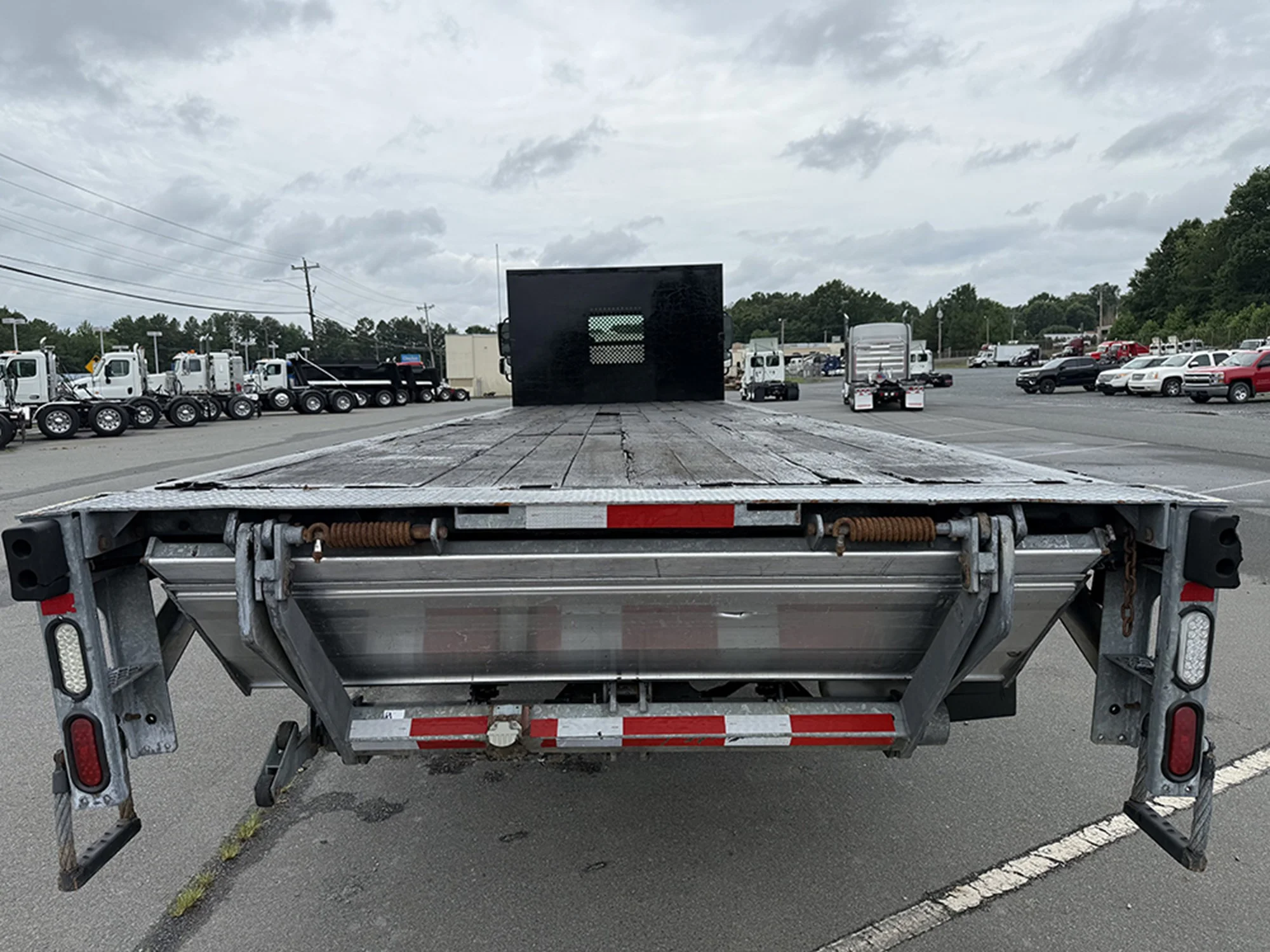 2016 Freightliner eM2 — photo 4