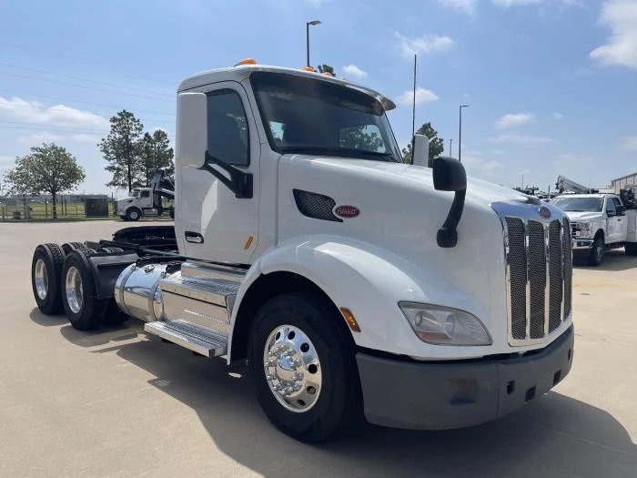 2021 Peterbilt 579 in Oklahoma City, OK — photo 4