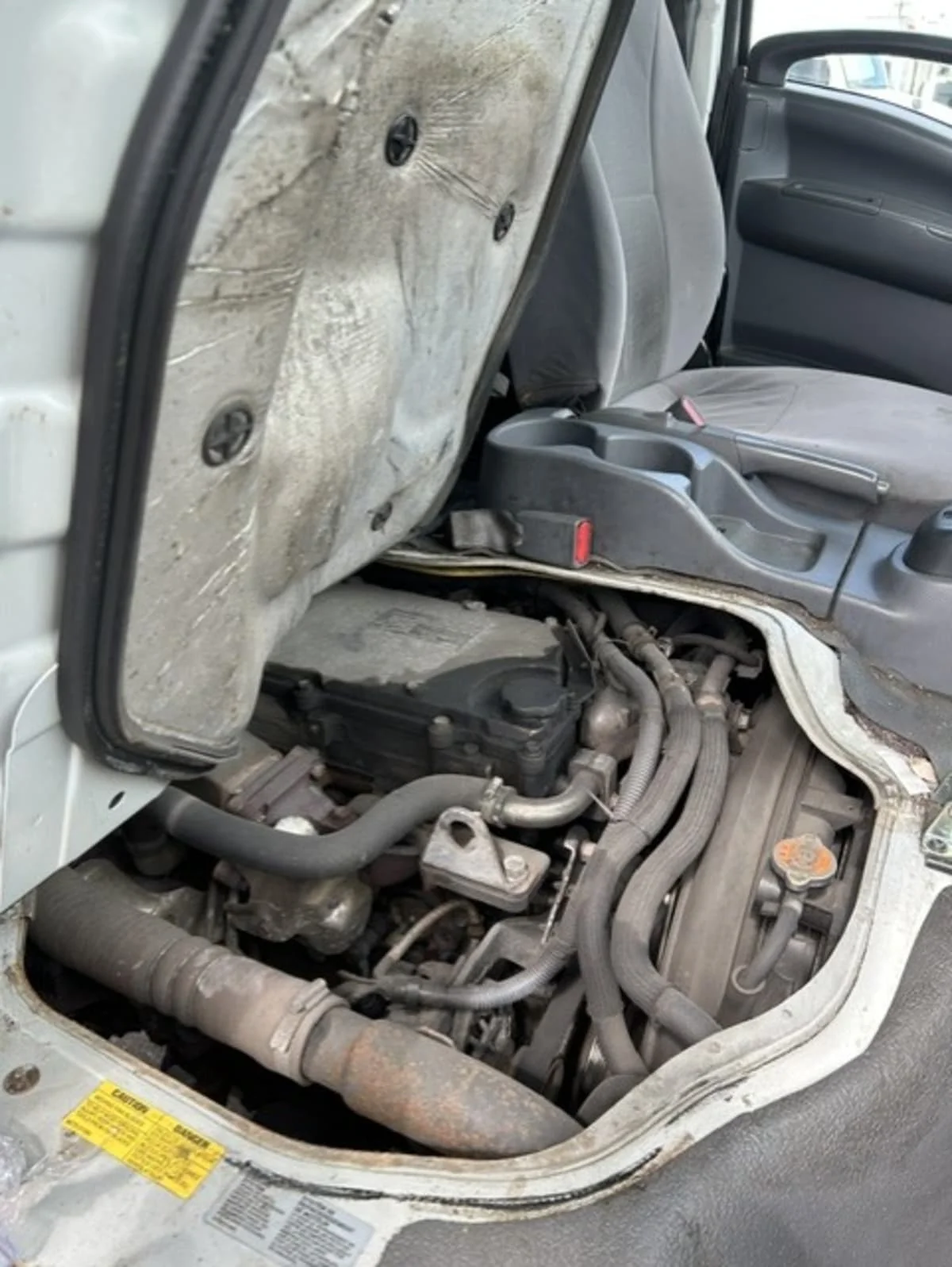 2017 Isuzu NQR in Farmingdale, NY — photo 8
