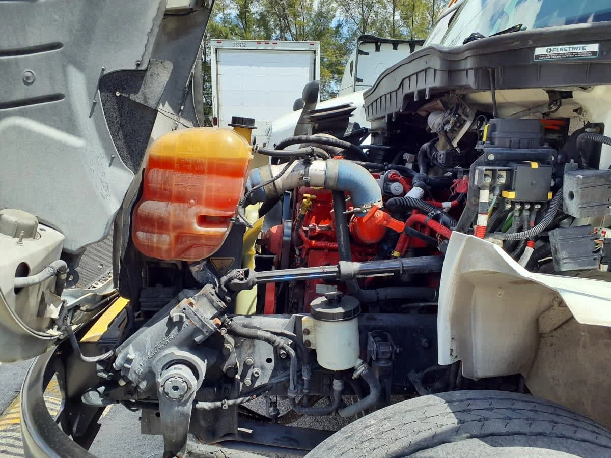 2019 International MV - image 10