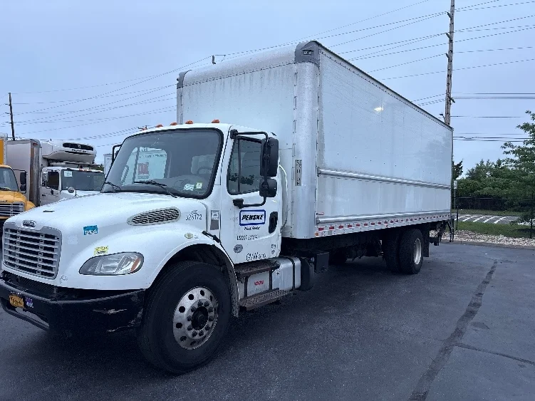 2019 Freightliner eM2 in West Babylon, NY — photo 3