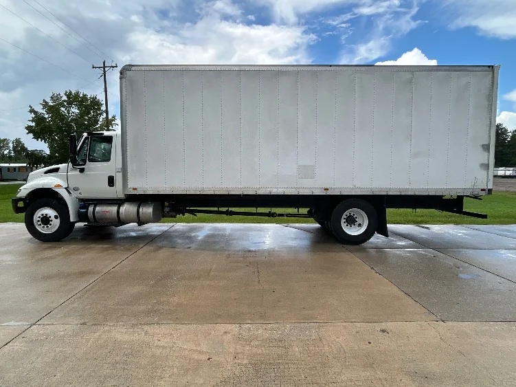 2019 International 4300 in Florence, SC — photo 4