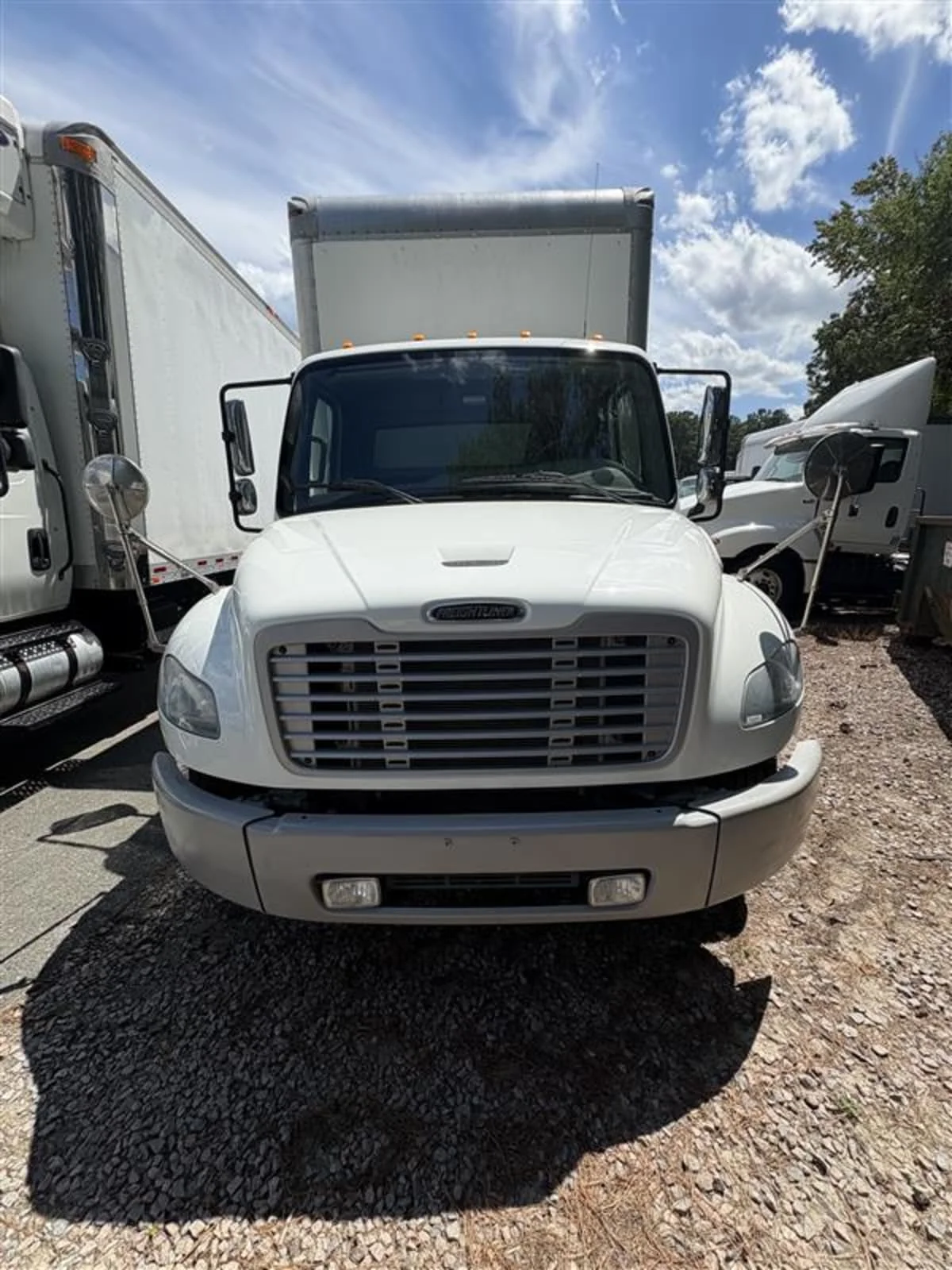 2020 Freightliner M2 106 in Ashland, VA — photo 2