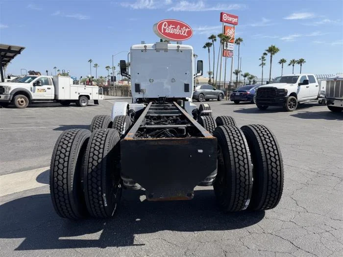 2021 Peterbilt 567 — photo 7