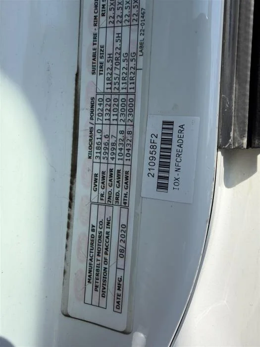 2021 Peterbilt 567 — photo 31
