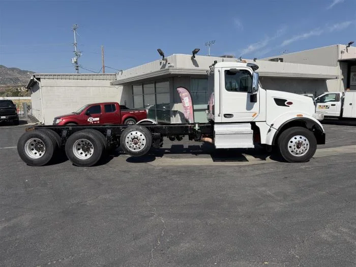 2021 Peterbilt 567 — photo 5