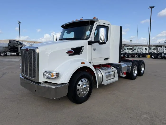 2024 Peterbilt 567 — photo 2