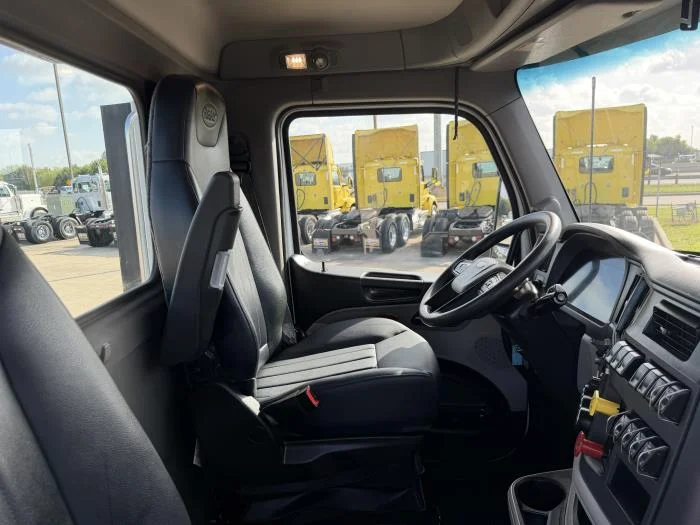 2024 Peterbilt 567 — photo 24