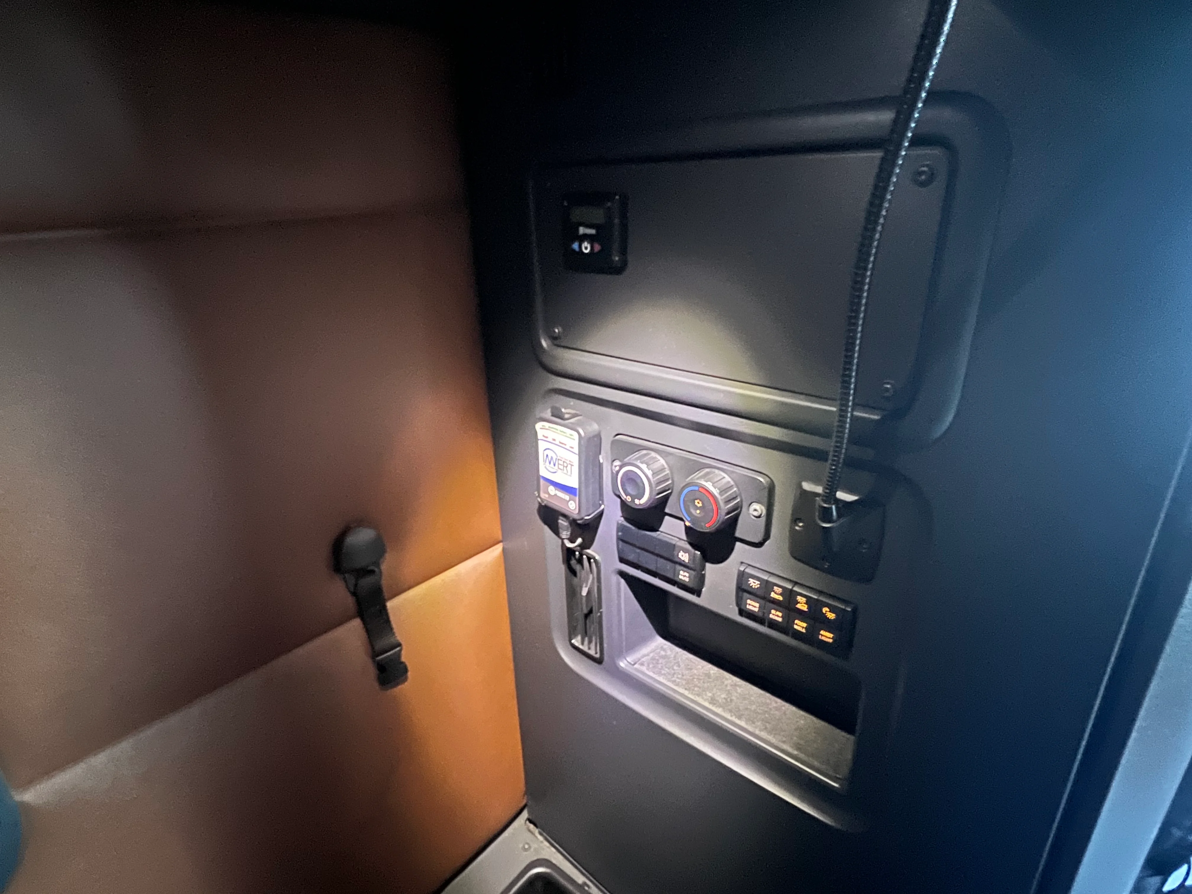 2020 Freightliner Cascadia in Nashville Isuzu, TN — photo 22