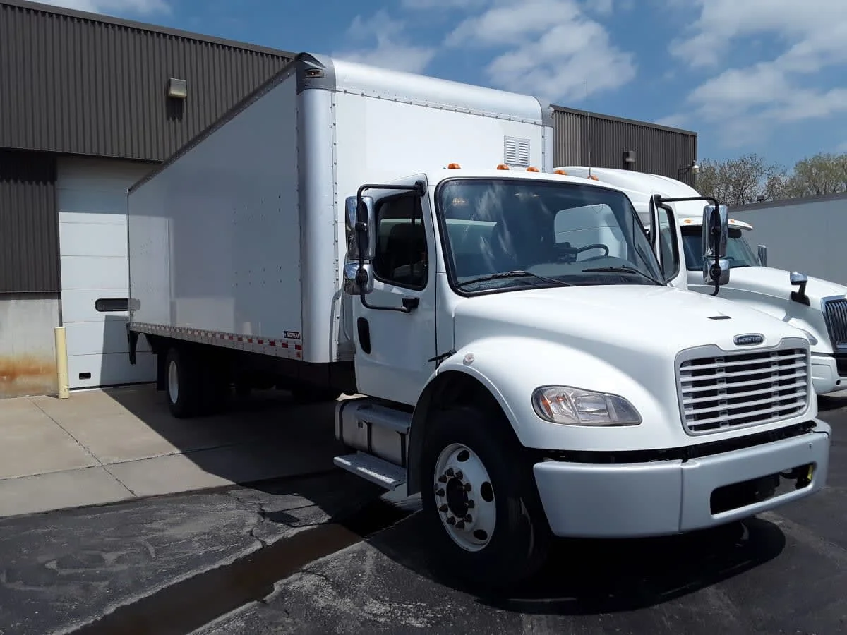2022 Freightliner M2 106 - image 3