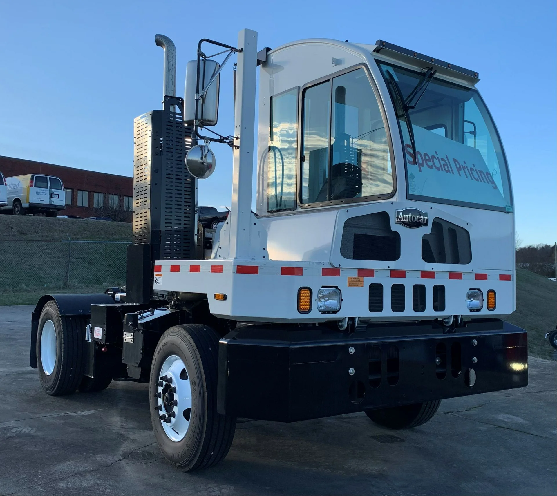 2027 Autocar in La Vergne, TN — photo 2