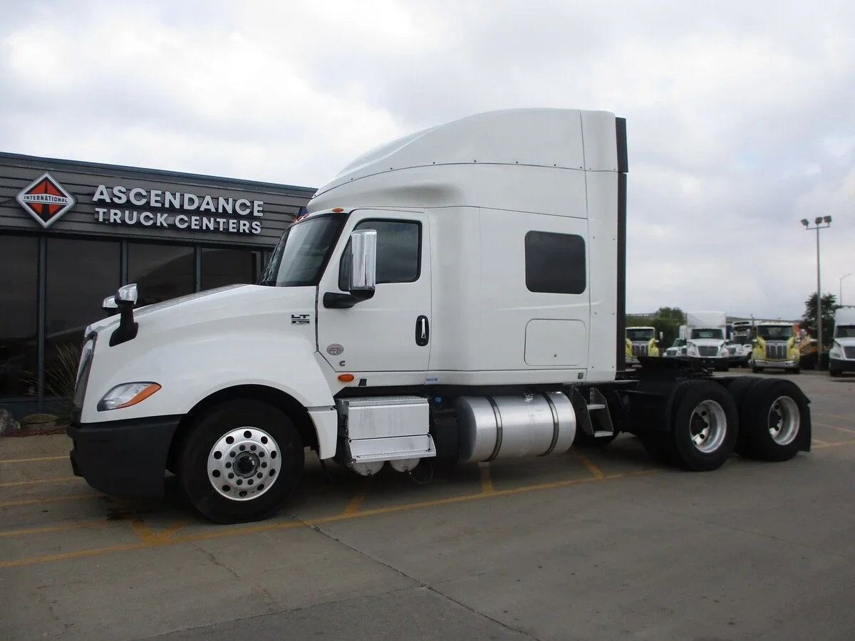 2022 International LT in Youngstown, OH