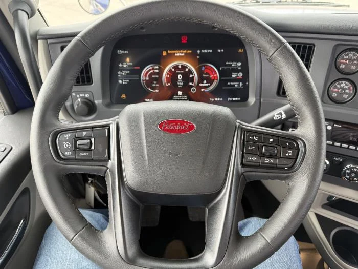 2026 Peterbilt 567 — photo 6