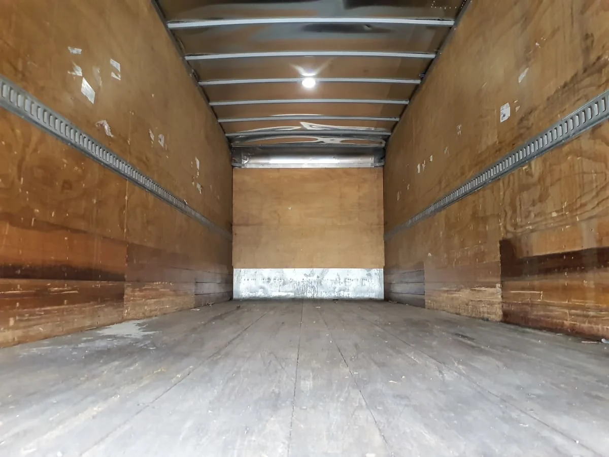 2020 Freightliner M2 106 in Miami, FL — photo 8