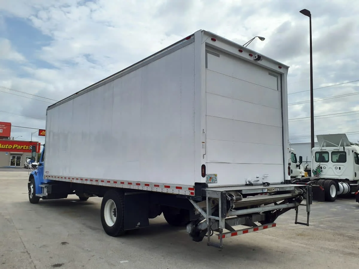 2020 Freightliner M2 106 in Miami, FL — photo 6