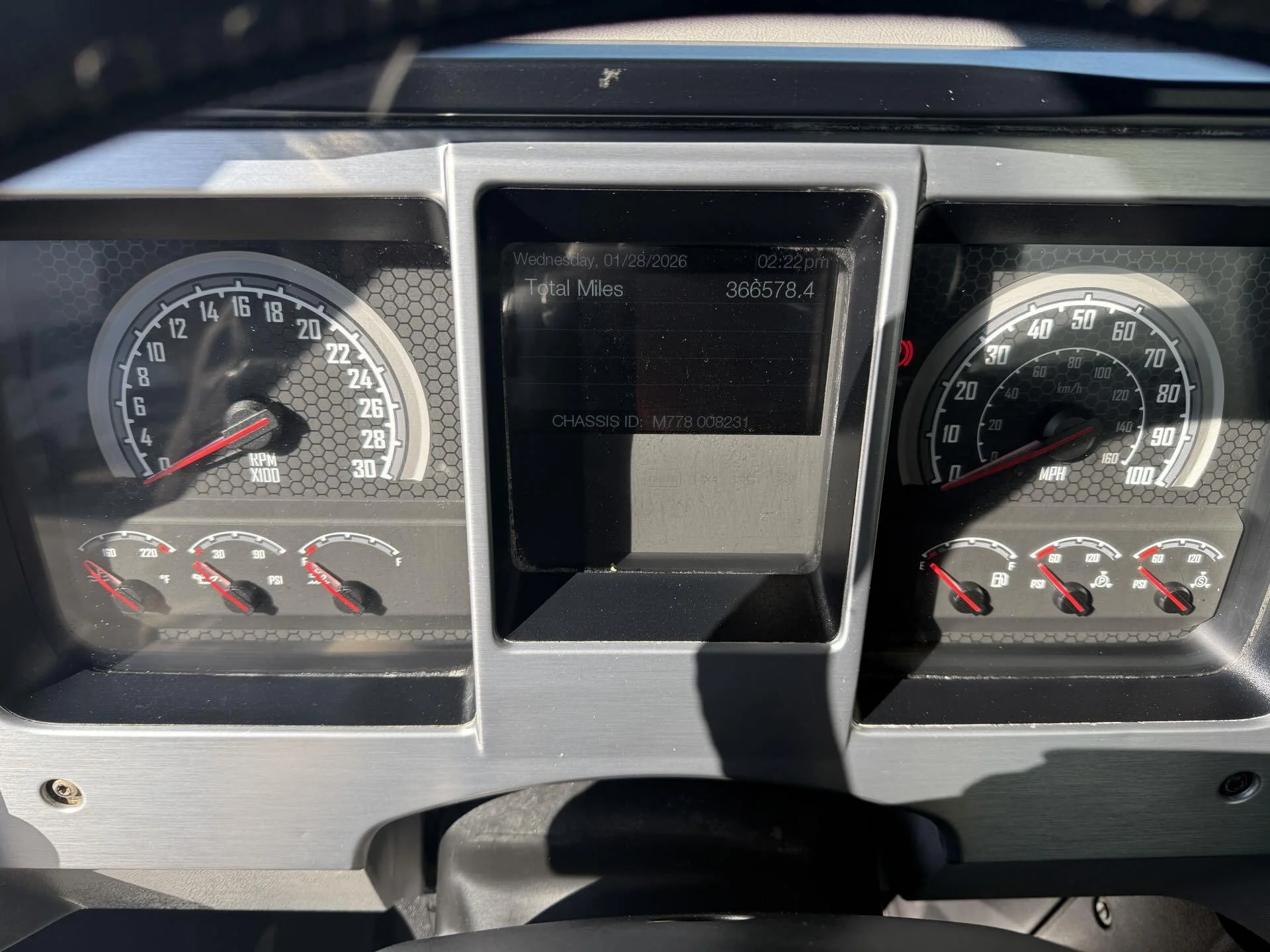 2021 Mack Pinnacle - image 13