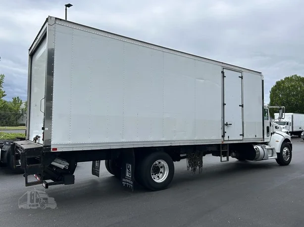 2017 Peterbilt 337 - image 4