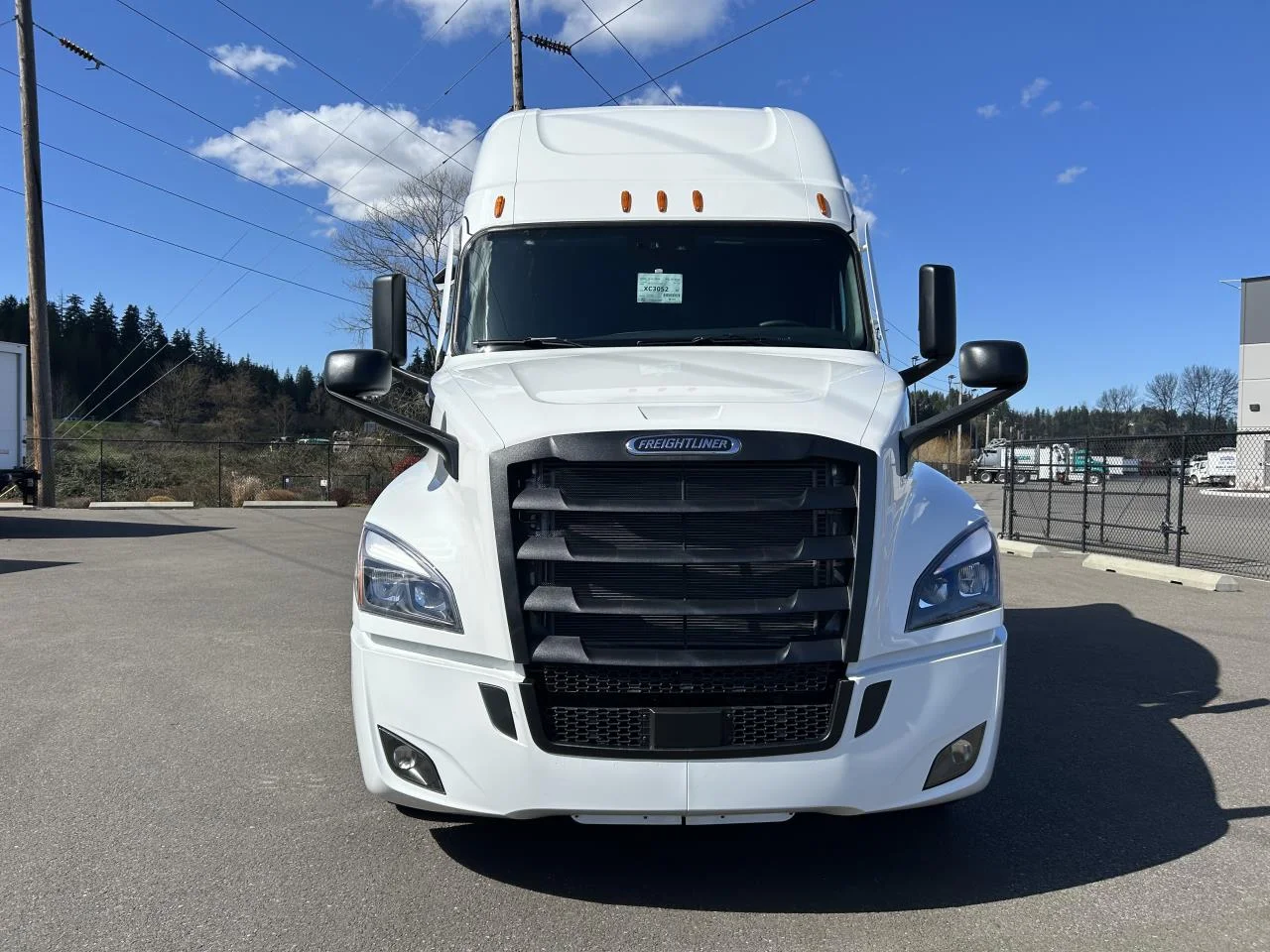 2027 Freightliner Cascadia - image 2