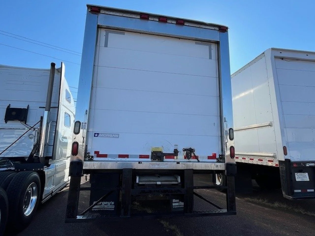 2013 Hino 268 in Trenton, NJ — photo 6