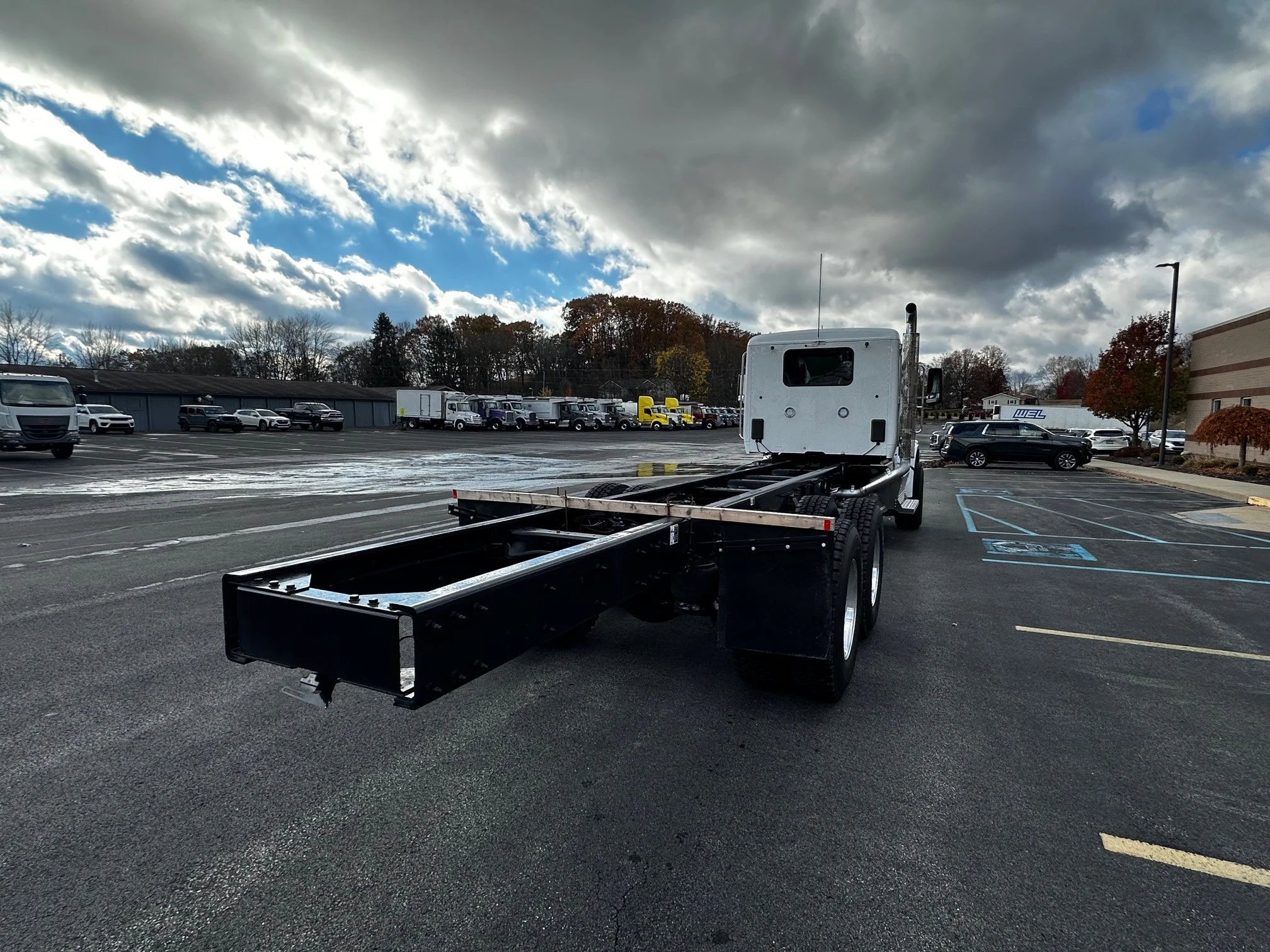 2026 Peterbilt 567 - image 9