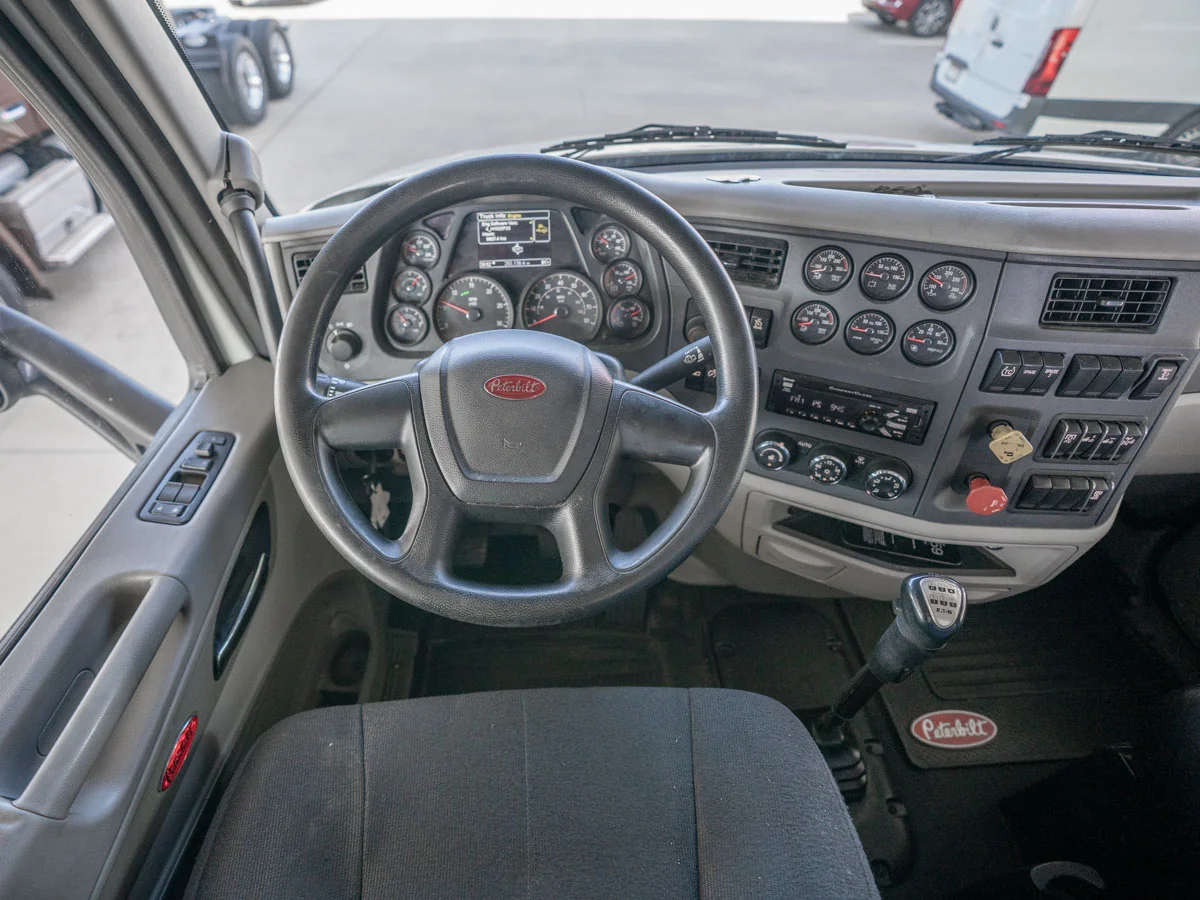 2020 Peterbilt 579 in Duncan, SC — photo 17