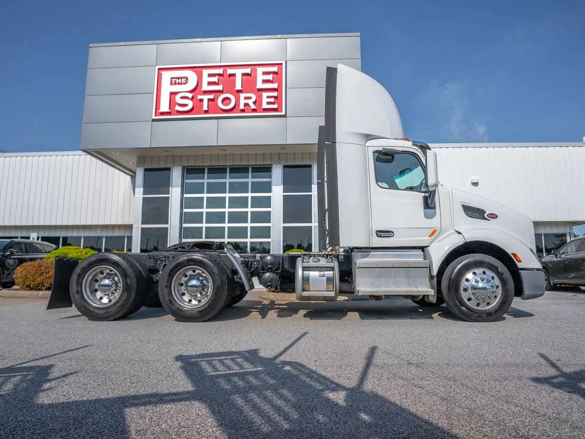 2020 Peterbilt 579 in Duncan, SC — photo 8