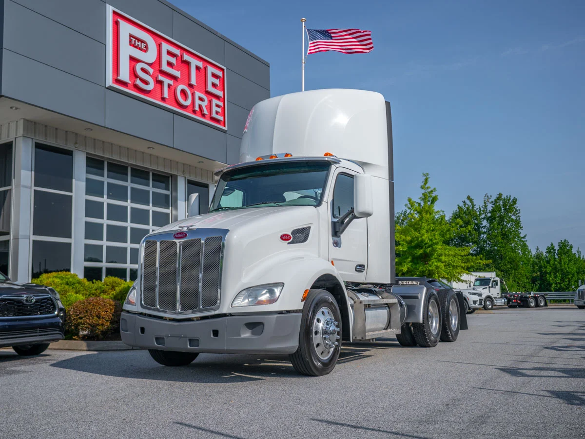 2020 Peterbilt 579 in Duncan, SC — photo 2