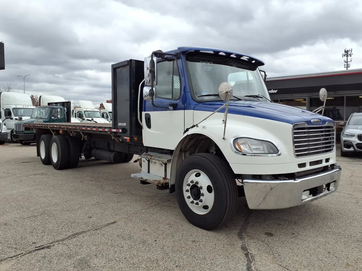 2020 Freightliner M2 106 in Warwick, RI — photo 3