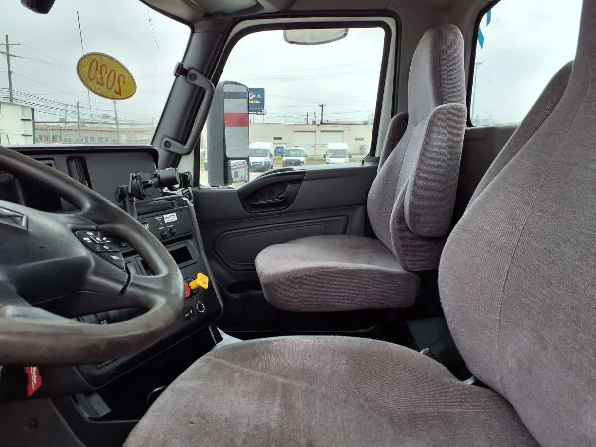 2020 International LT in Cleveland, OH — photo 7