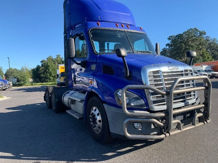 2020 Freightliner Cascadia in Ocala, FL