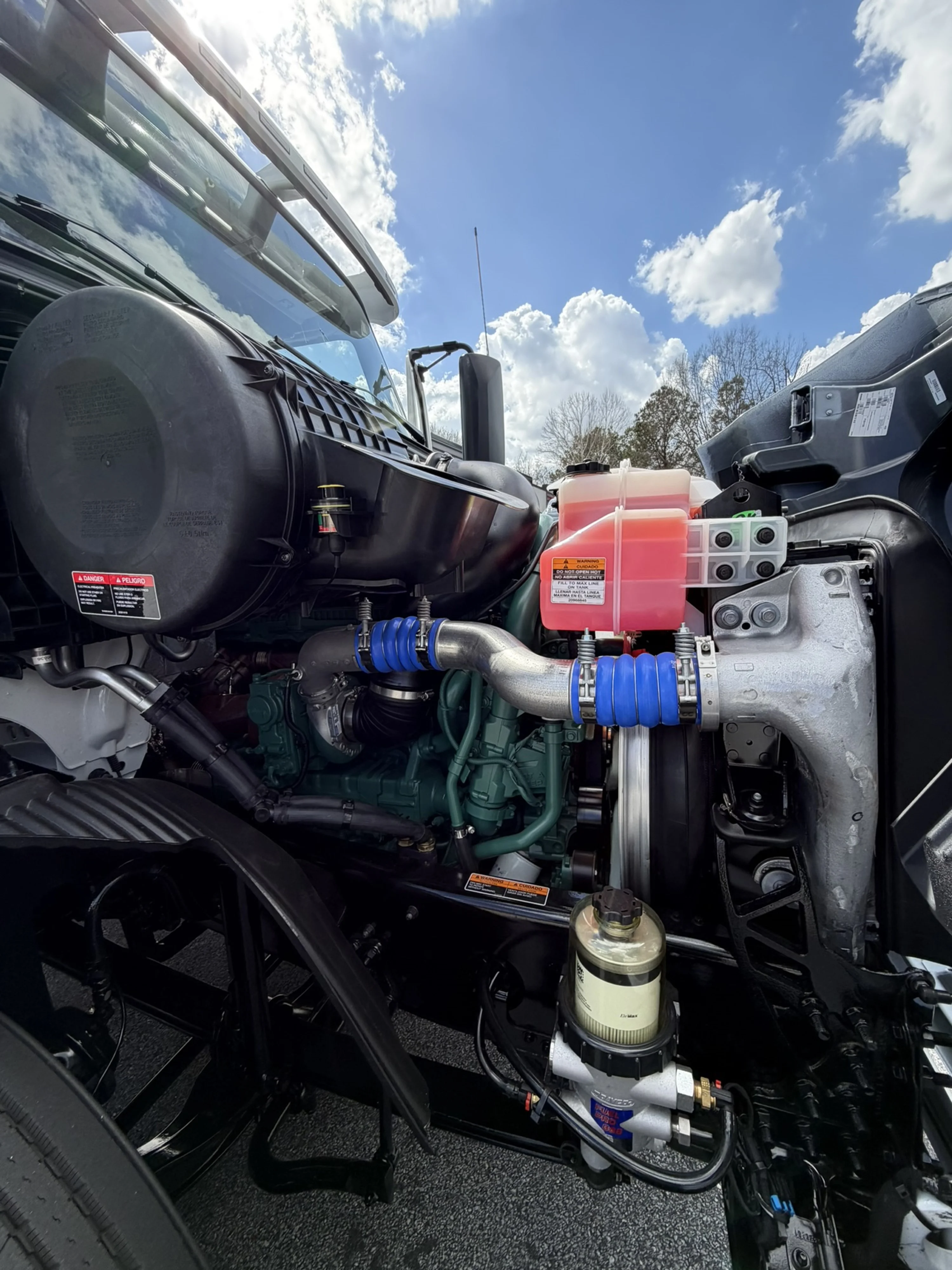 2027 Volvo VNR 640 in ATLANTA (700 & 703), GA — photo 10