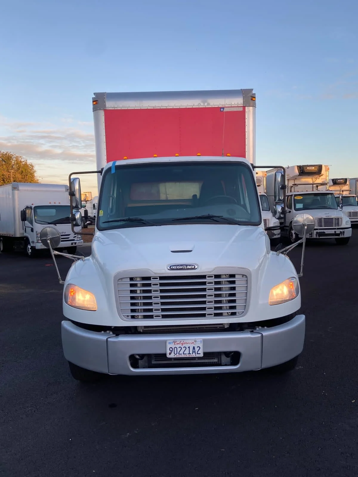 2017 Freightliner M2 106 - image 2