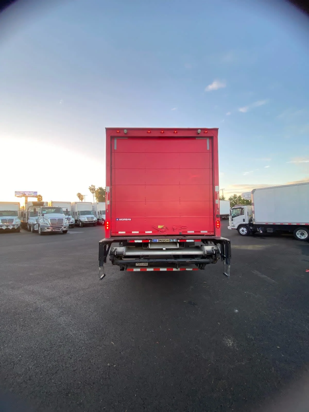 2017 Freightliner M2 106 - image 5