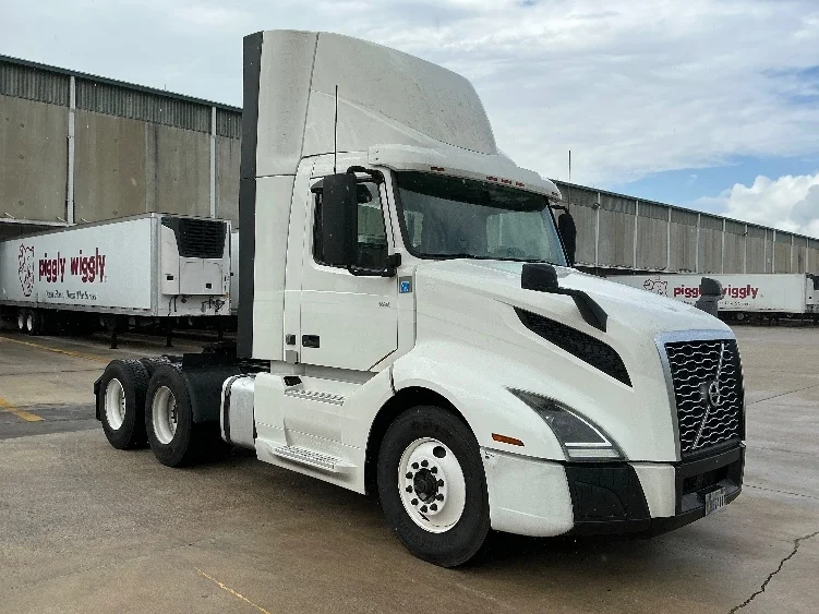 2020 Volvo VNL 300 in Bessemer, AL
