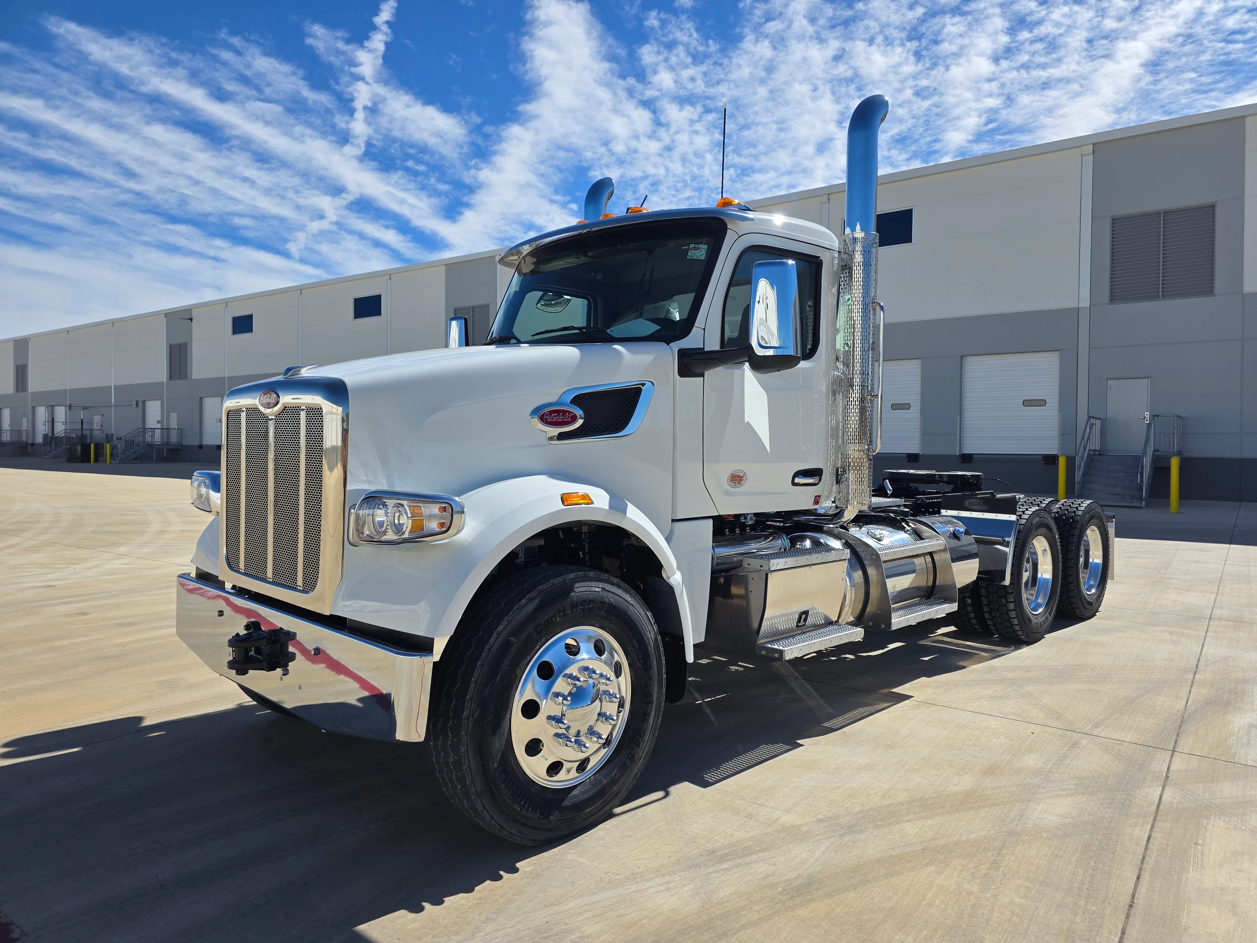 2027 Peterbilt 567
