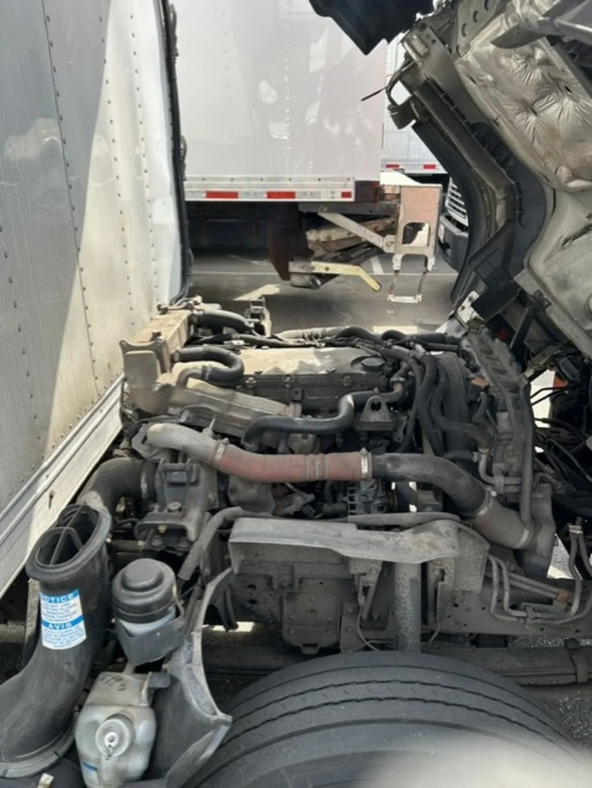 2020 Isuzu NQR in Farmingdale, NY — photo 14