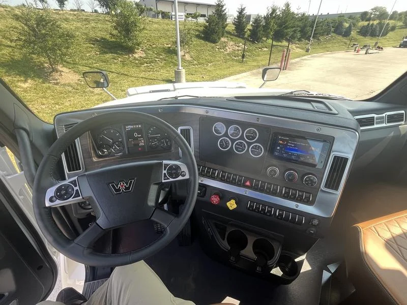 2026 Western Star 49X in Walton, KY — photo 10