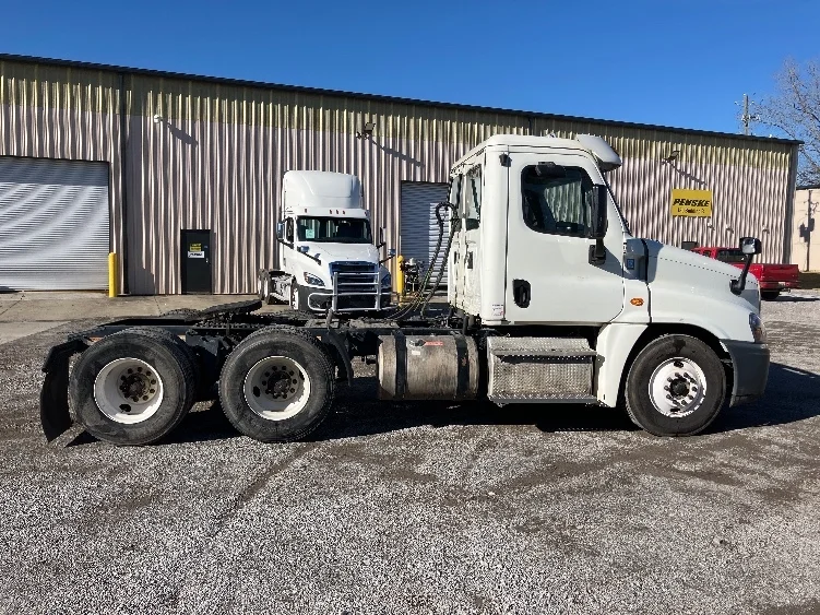 2019 Freightliner Cascadia in Hueytown, AL — photo 8