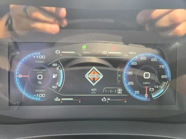 2023 International - image 12