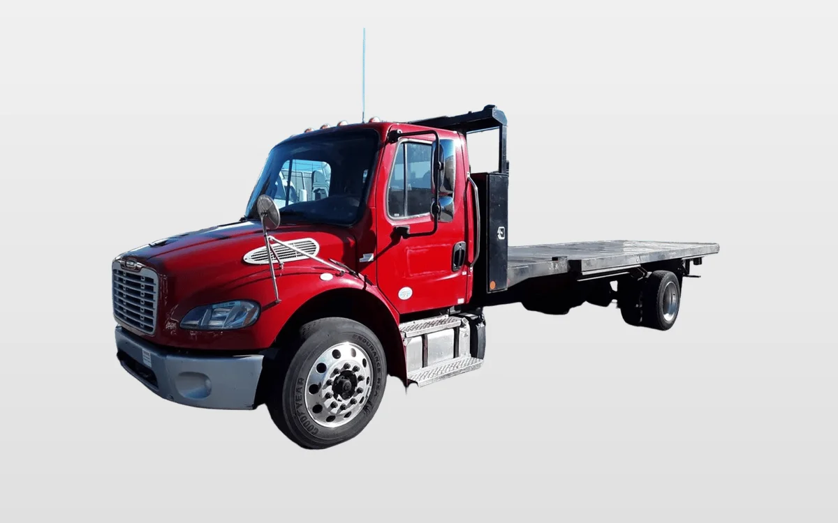 2018 Freightliner M2 106 - image 1