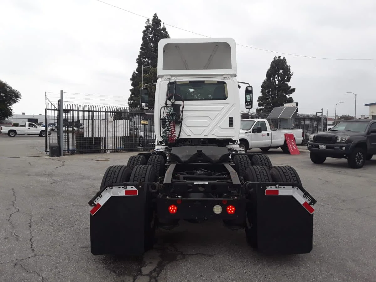 2016 International ProStar in Montebello, CA — photo 5