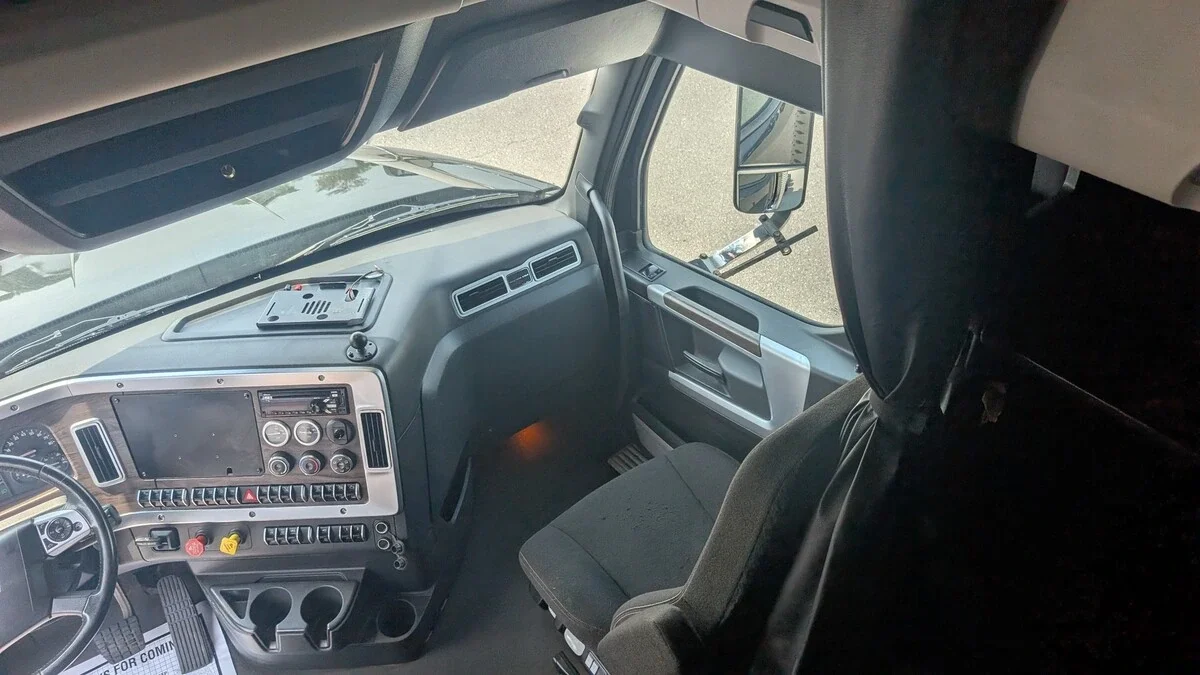 2022 Western Star 49X — photo 16