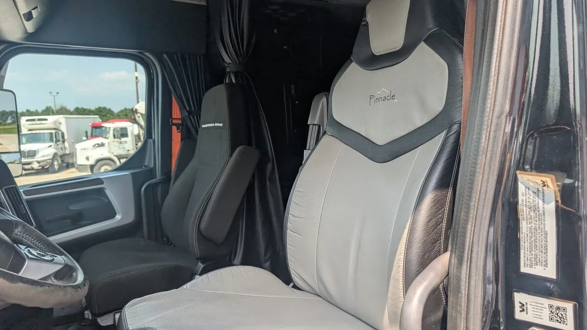 2022 Western Star 49X — photo 10