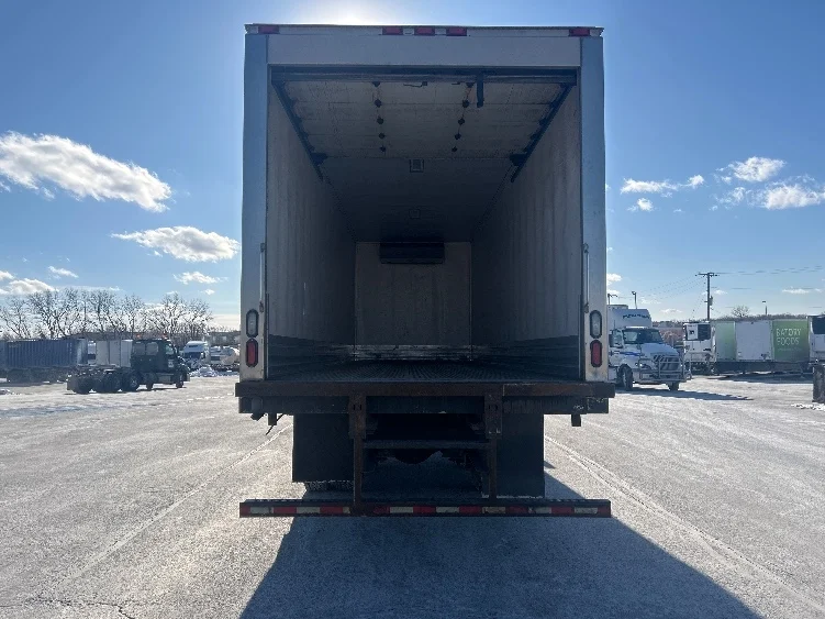 2019 Freightliner M2 106 - image 9
