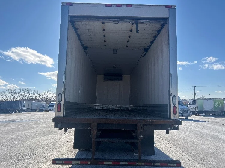 2019 Freightliner M2 106 - image 8