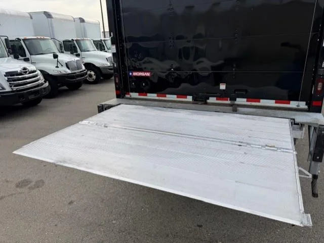 2020 Freightliner M2 106 — photo 8